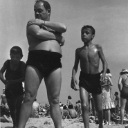 Man with two boys, Coney Island, NYC, 1938