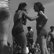Two women talking, Coney Island, NYC, 1938